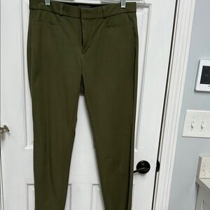 Classy Banana Republic Olive Ankle Pants